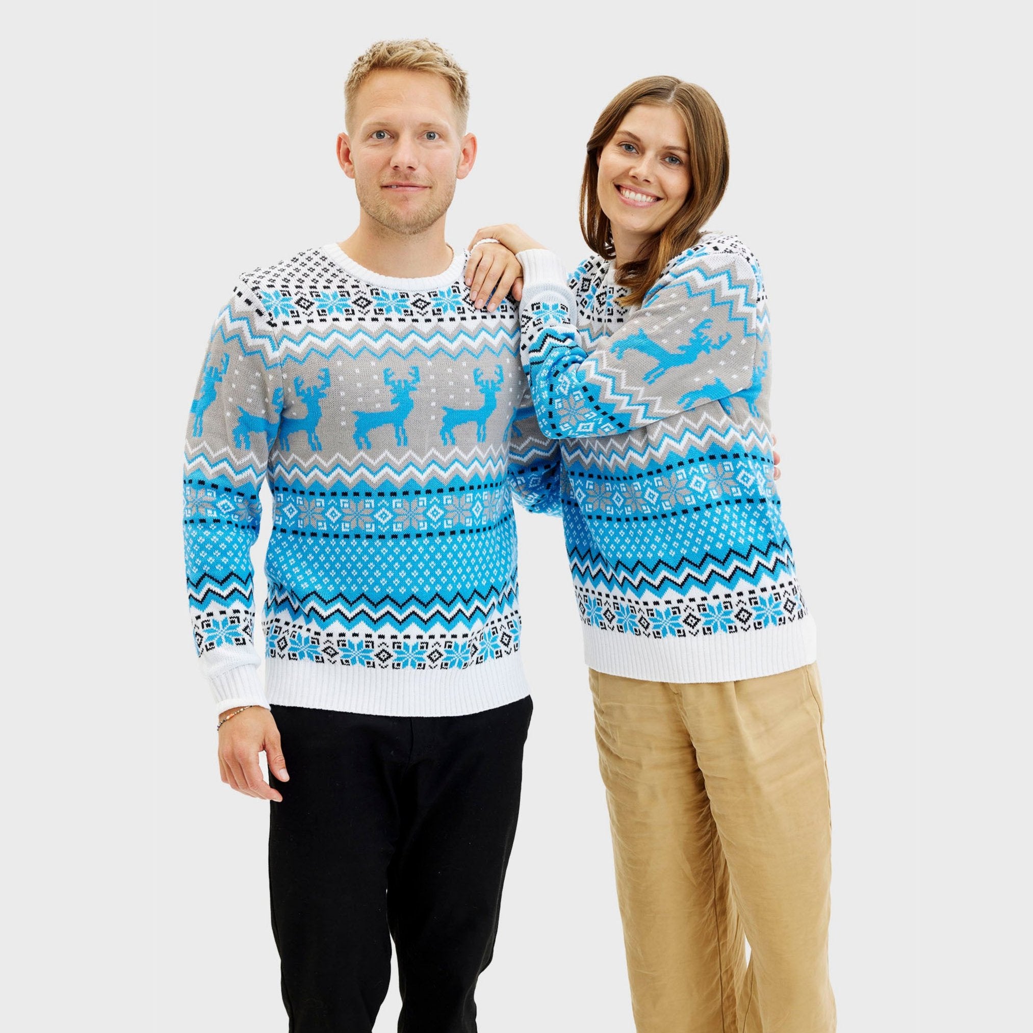 Le Pull De Traditionnel Bleu - Homme